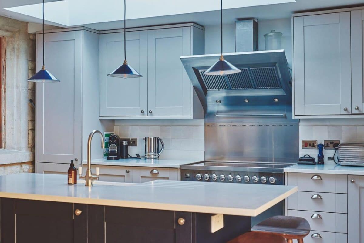 Large Stylish Luxury Cotswold Cottage - Ideal For Families, W/ Ev Charging Andoversford Exteriér fotografie